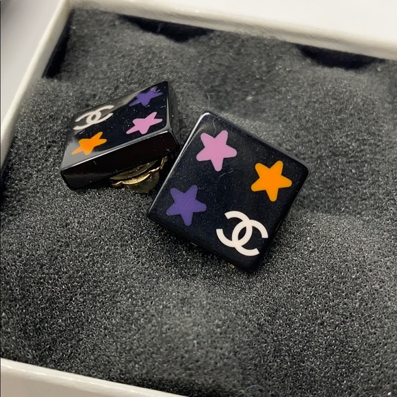 Chanel earrings Family - Picture 7 of 10